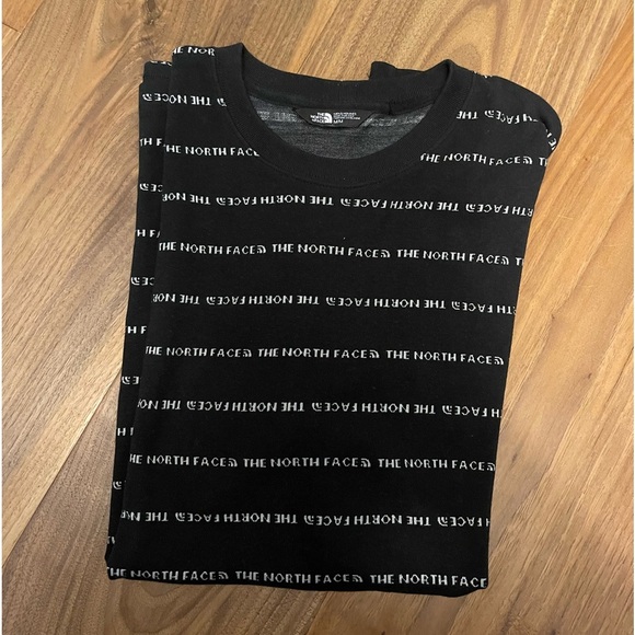 NORTH FACE TEE MEDIUM - Picture 1 of 2